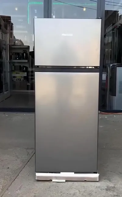Fridge Hisense lita 120 (Brand new)